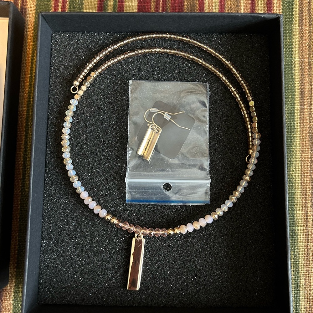 Glamour crystal choker and earrings set